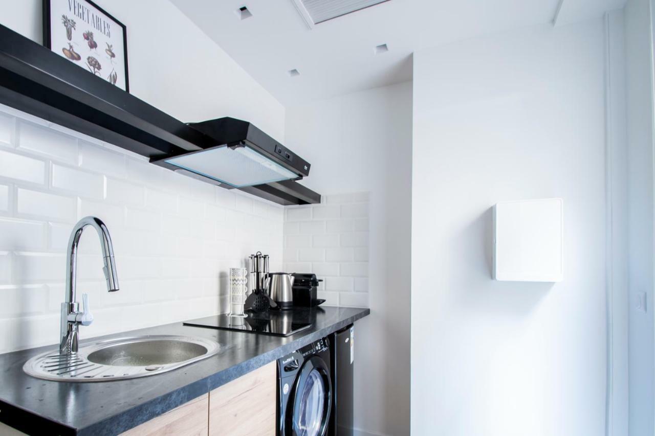 Dreamyflat - Eiffel Tower Apartment Paris